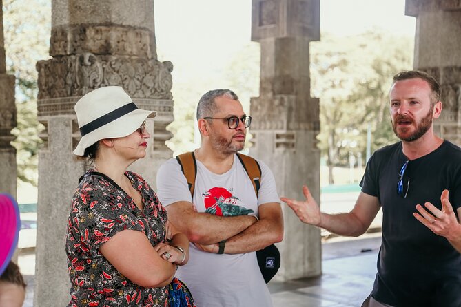 Tuk It Easy Colombo - Sri Ponnambalam Vanesar Kovil brings focus to the route