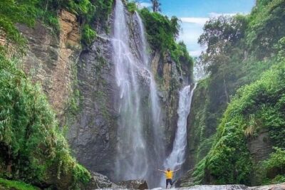 Tuk Tuk Nuwara Eliya Tea Falls Adventure