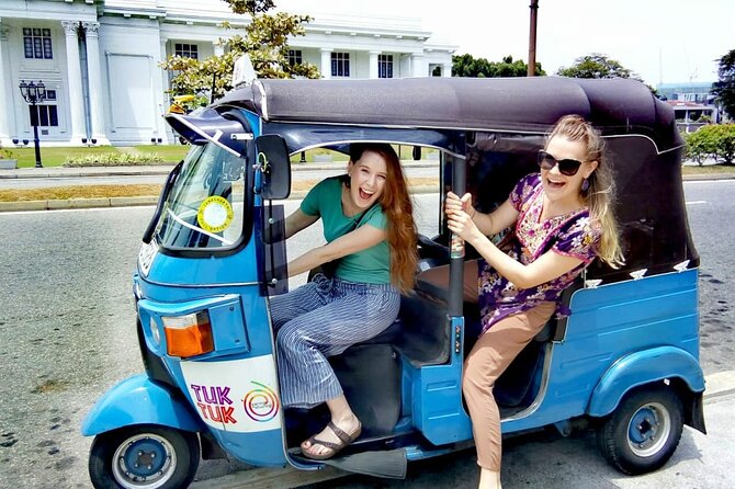 Tuk Tuk Private Safari Tour Exploring Sri Lanka's Capital Colombo - Pettah is the loudest and most memorable section